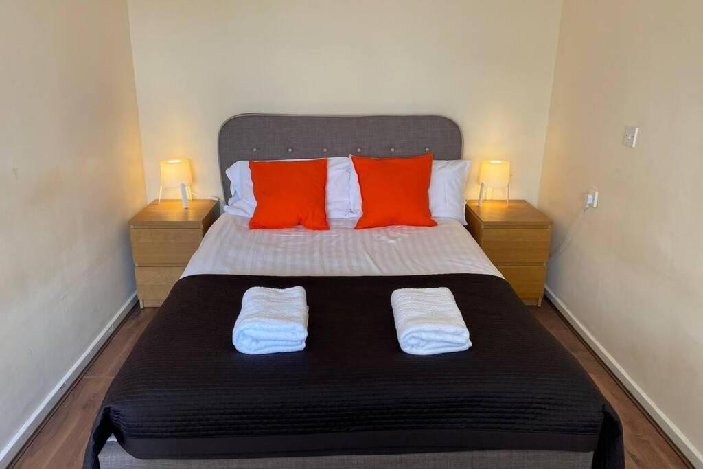 Апартаменты Conveniently Situated 1Bed Apt In Stretford Манчестер Экстерьер фото